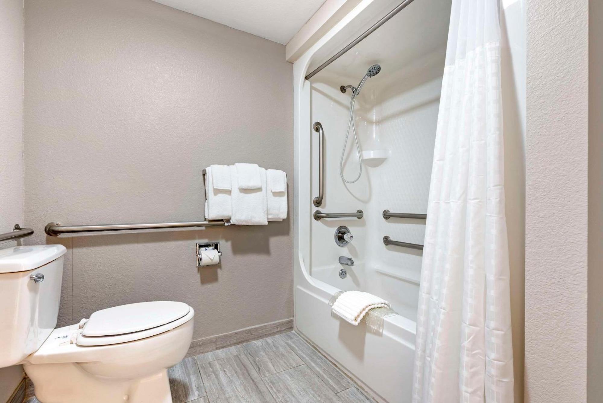 The Bradford Hotel, Ascend Collection 2* Springfield